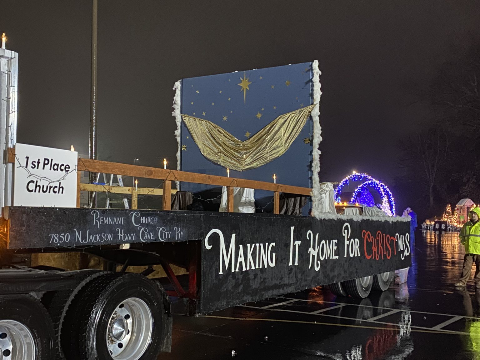 GALLERY Glasgow’s “Hometown Christmas” parade lights up the city with